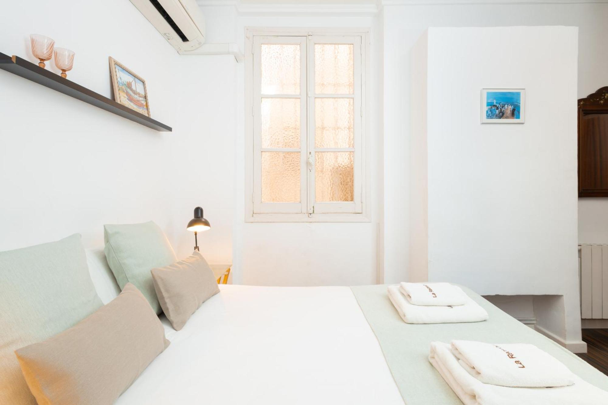 C92 - Rustic Two Bedrooms Apartment With Terrace Малага Экстерьер фото
