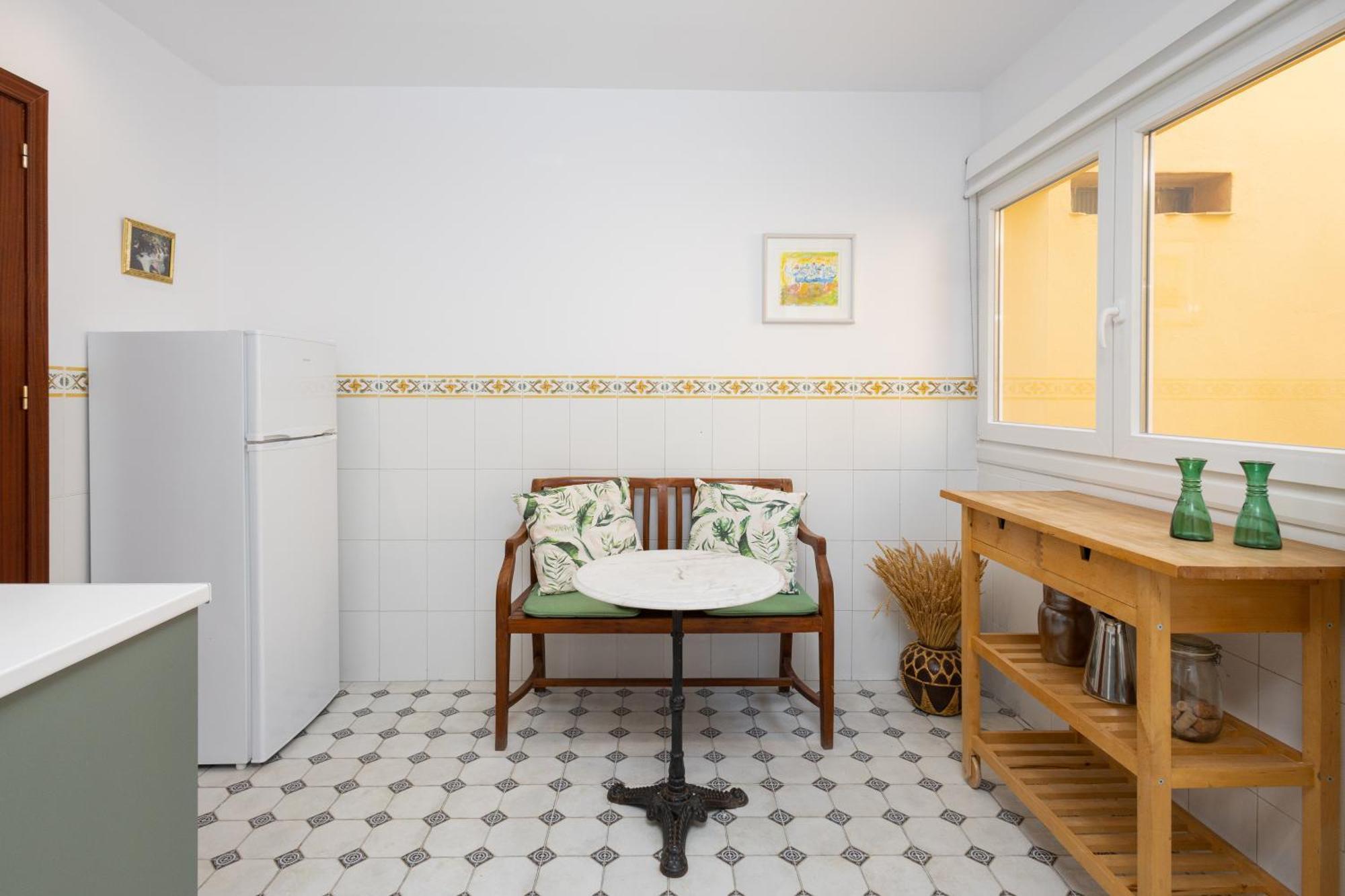 C92 - Rustic Two Bedrooms Apartment With Terrace Малага Экстерьер фото