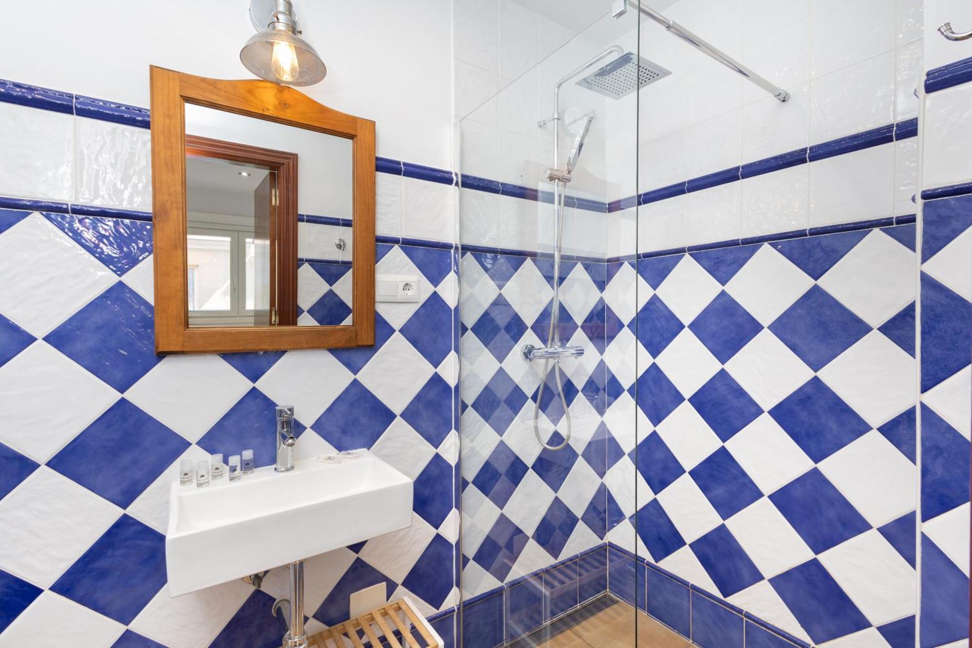 C92 - Rustic Two Bedrooms Apartment With Terrace Малага Экстерьер фото