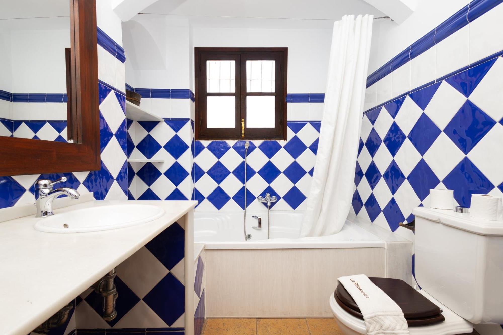 C92 - Rustic Two Bedrooms Apartment With Terrace Малага Экстерьер фото