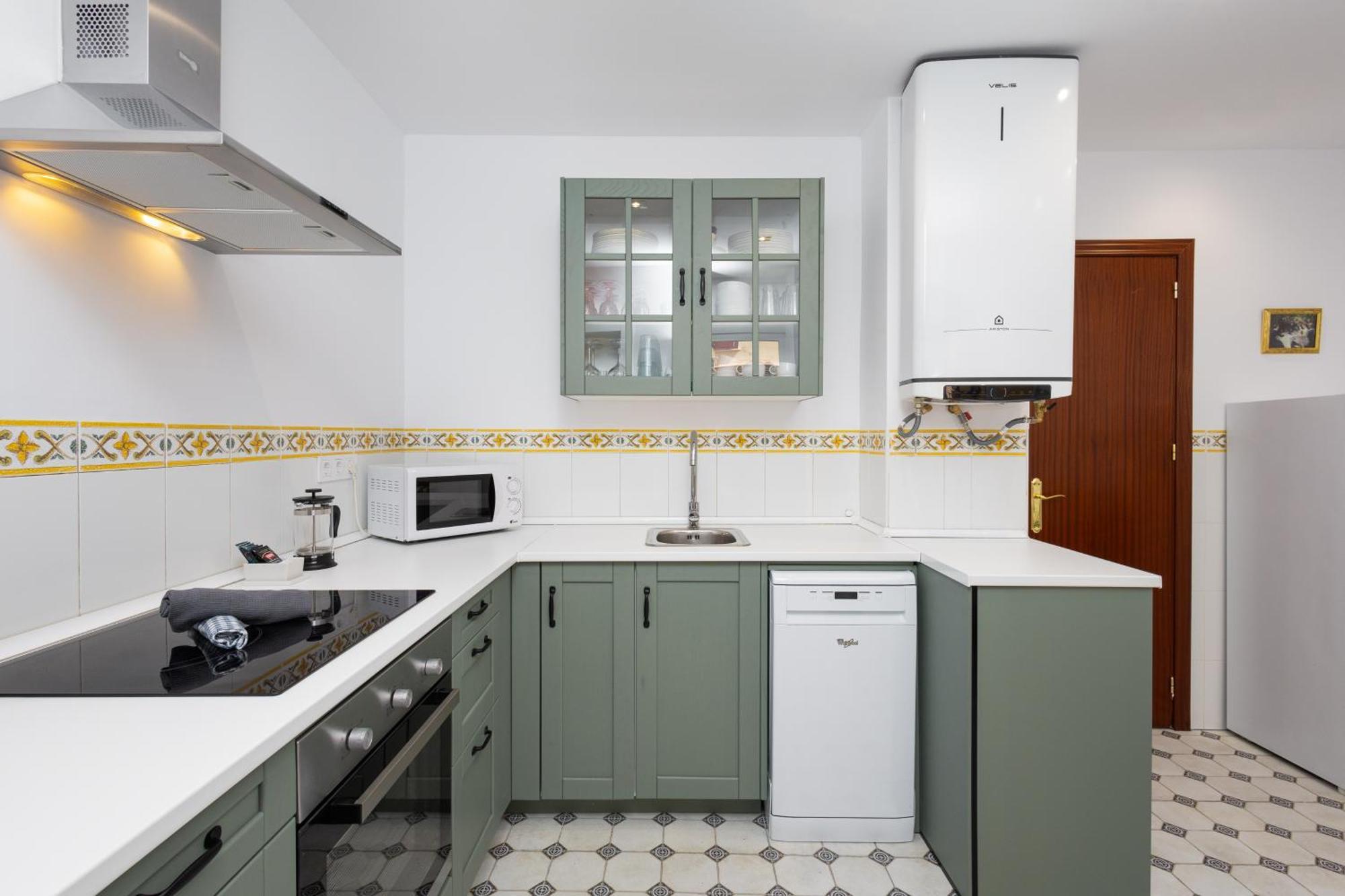 C92 - Rustic Two Bedrooms Apartment With Terrace Малага Экстерьер фото